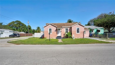 1023 N 25th Ave, Hollywood, FL 33020 - photo 7