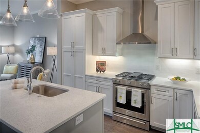 405 Upper Ave E, Savannah, GA 31401 - photo 4