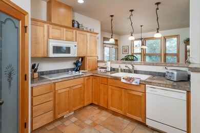 3664 SW 35th Place_0025 copy
