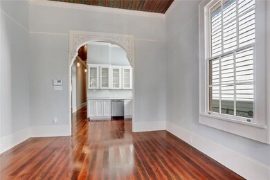 1920 LIVING ROOM