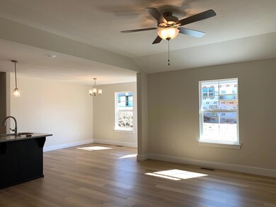 849 E Acacia