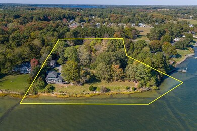 176 King Carter Ln, Weems, VA 22576 - photo 3