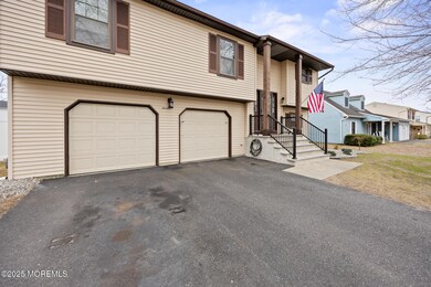 17 Garden Way, Howell, NJ 07731 - photo 4