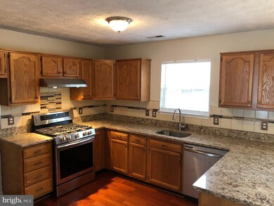 1111 Kings Crest Dr, Stafford, VA 22554 - photo 6