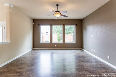 10753 Barnsford Ln, Helotes, TX 78023 - photo 5