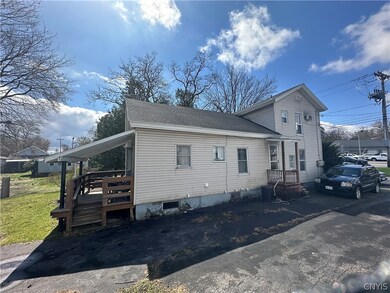 2 Unit-Upper & Lower Apartments
