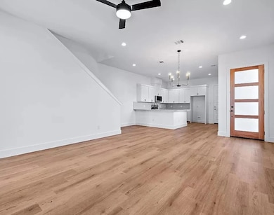 1605 Logan St, Fort Worth, TX 76104 - photo 2