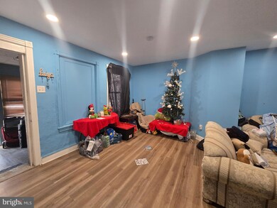 1135 Thomas St, Chester, PA 19013 - photo 3