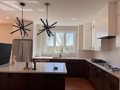 11 Prospect St unit 3, Dover, NH 03820 - photo 4