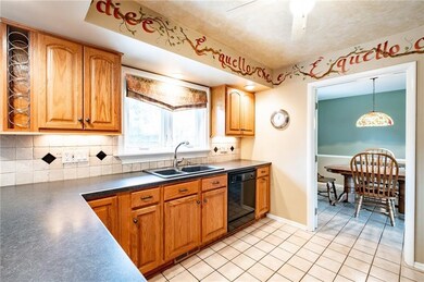 3642 Hunter Place, Columbus, IN 47203 - photo 6