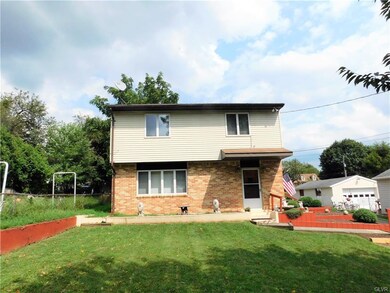 1237 Trapps Ln, Allentown, PA 18103 - photo 2