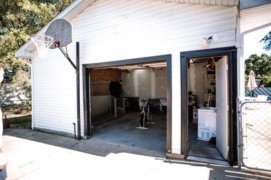 2441stSt-37
