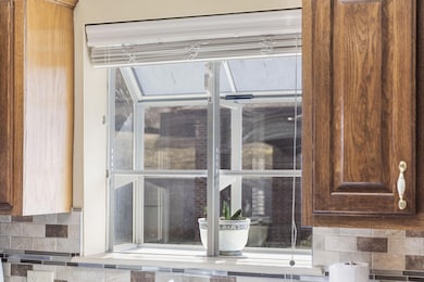 Cheerful Bay Window