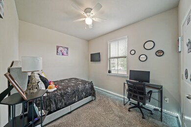 5178 Kendall Cove Ct, Alvin, TX 77511 - photo 7