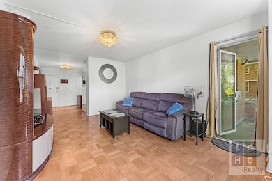 East River Housing unit E506, New York, NY 10002 - photo 4