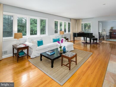 6805 Tulip Hill Terrace, Bethesda, MD 20816 - photo 2