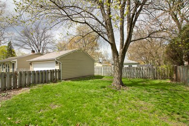 705 Dawes Ave, Wheaton, IL 60189 - photo 3