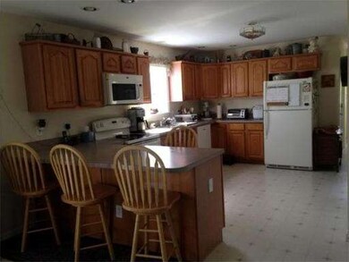 215 Dresser Hill Rd, Dudley, MA 01571 - photo 3