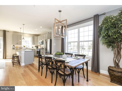 1047 Chapman Cir, Hatfield, PA 19440 - photo 5