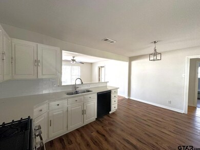 911 E 8th St, Tyler, TX 75701 - photo 6