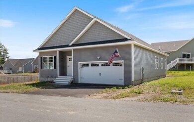 7 Venus Way unit 22, Pelham, NH 03076 - photo 3