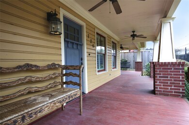 720 E 13th St, Houston, TX 77008 - photo 6