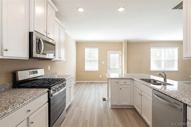 Spacious kitchen. Whirlpool appliances included. P