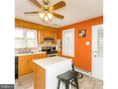 436 Manatawny St, Pottstown, PA 19464 - photo 4