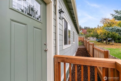 569 N 3rd Place, Kalama, WA 98625 - photo 6