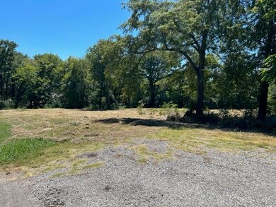 1701 Liberty St, Bonham, TX 75418 - photo 2