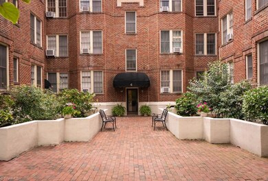 828 N Elm St unit B6, Greensboro, NC 27401 - photo 3