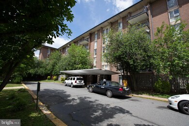 6011 Emerson St unit 313, Bladensburg, MD 20710 - photo 3