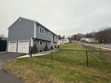 238 Sylvan Lake Rd, Oakville, CT 06779 - photo 3