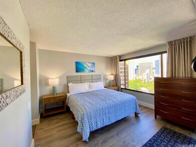 Discovery Bay Center unit 1916, Honolulu, HI 96815 - photo 3