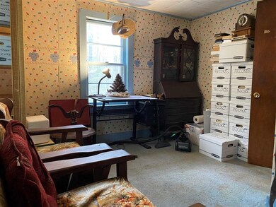 514 N Stark Hwy, Weare, NH 03281 - photo 5