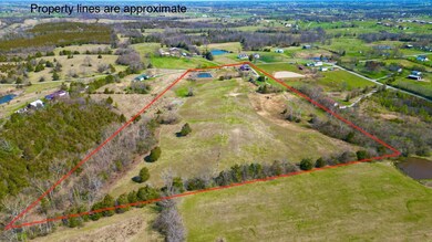 140 Parsons Ln, Harrodsburg, KY 40330 - photo 2