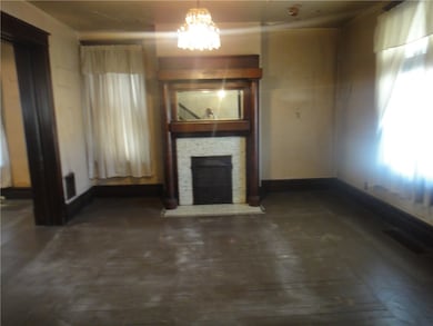 LIVING ROOM. FIREPLACE