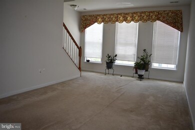 15636 John Diskin Cir unit 180, Woodbridge, VA 22191 - photo 5