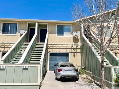 565 Madeline Jane Ln, Reno, NV 89503 - photo 2