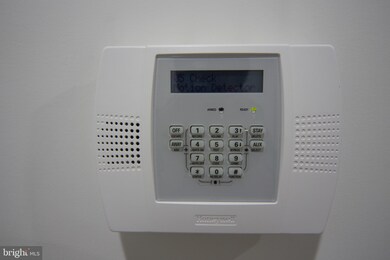 15595 John Diskin Cir unit 216, Woodbridge, VA 22191 - photo 4