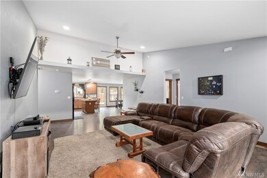 8002 198th St E, Spanaway, WA 98387 - photo 3