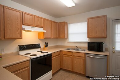 8519 Shaenfield Place, San Antonio, TX 78254 - photo 6