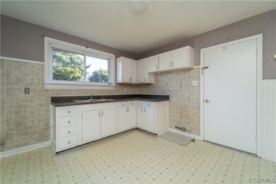 3825 W End Dr, Henrico, VA 23294 - photo 4