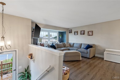 201 Woodmont Dr, Camillus, NY 13031 - photo 7