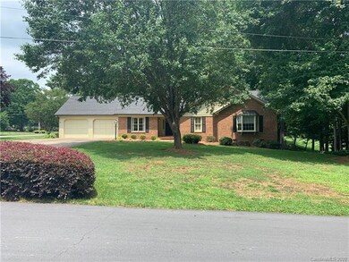 429 Westchester Rd unit 202, Statesville, NC 28625 - photo 2