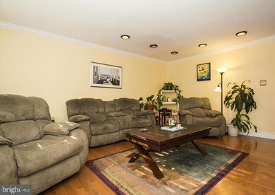 653 Budleigh Cir, Lutherville Timonium, MD 21093 - photo 4