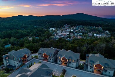 199 Cone Vista Cir unit 503, Blowing Rock, NC 28605 - photo 3