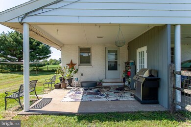 634 Arlington St, East Greenville, PA 18041 - photo 4