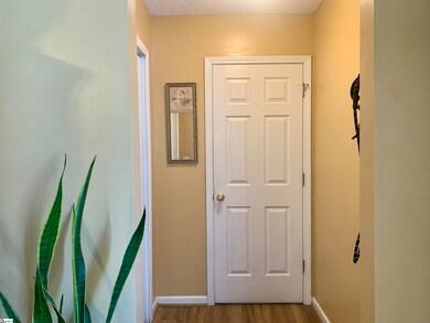 785 Thornbird Cir, Boiling Springs, SC 29316 - photo 6