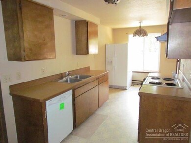 532 SE Centennial St, Bend, OR 97702 - photo 6